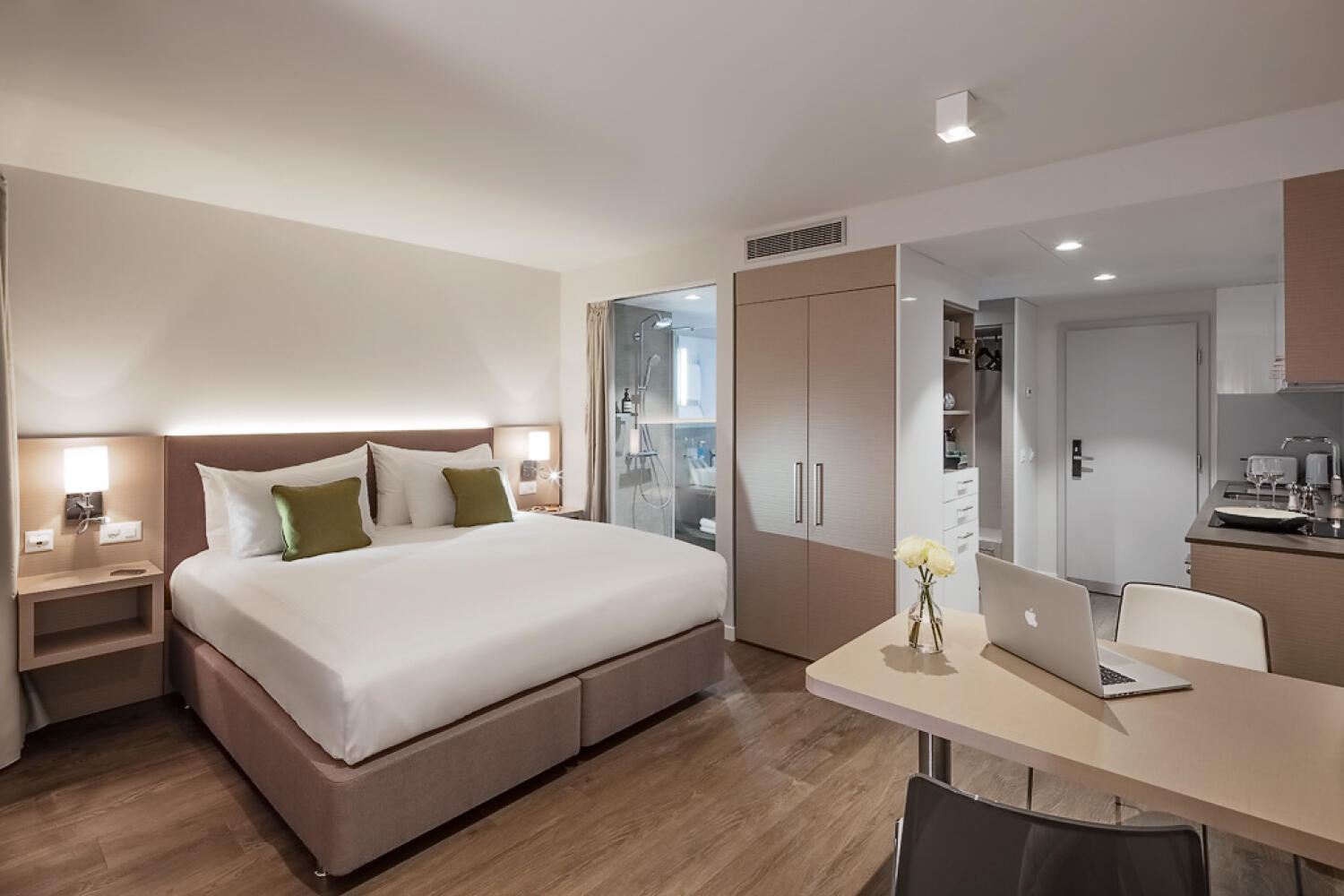 Base Nyon – Hotel Résidence