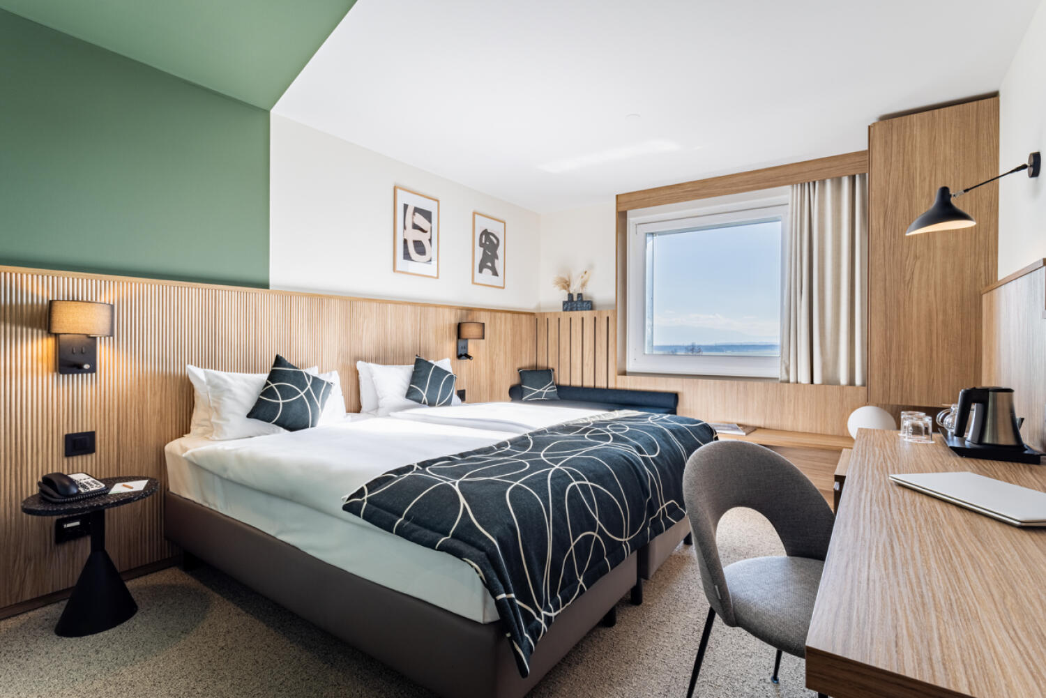 Everness Hôtel &amp; Resort