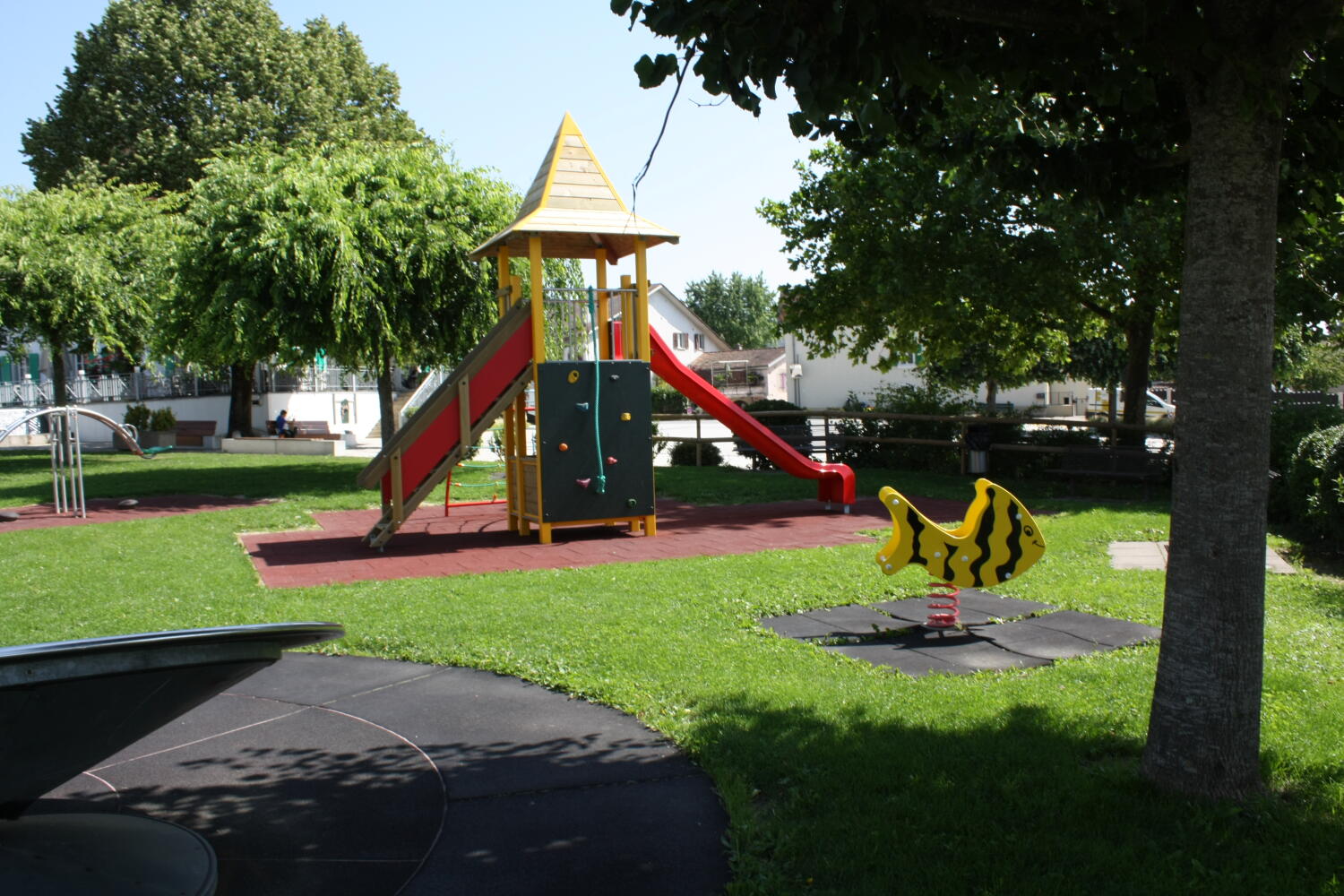 Place de jeux et de pique-nique de Begnins
