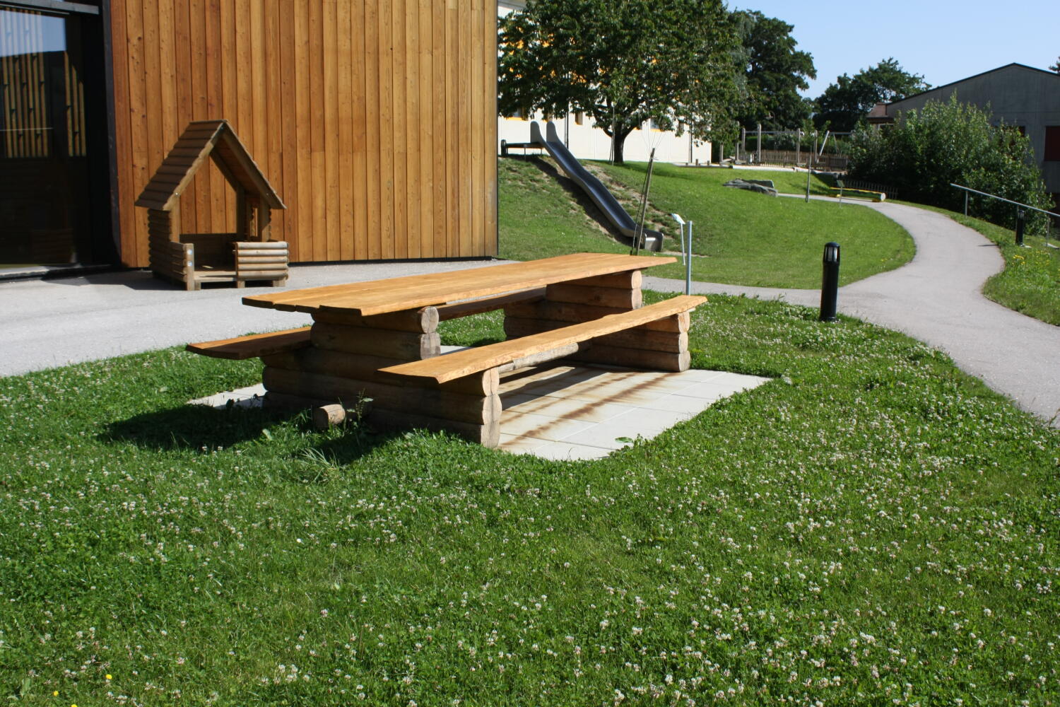 Place de jeux du centre communal de Le Vaud