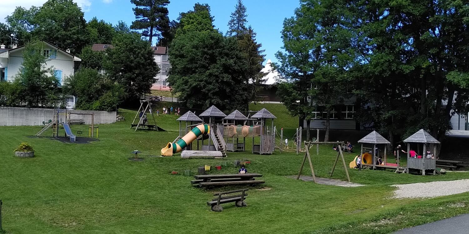 Place de jeux et pique-nique Jean-Jacques Rousseau – St-Cergue